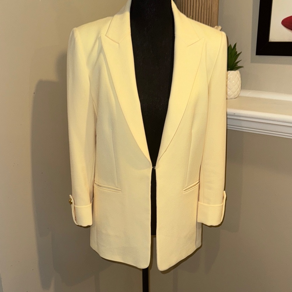 Chic Cream Jacket - image 1